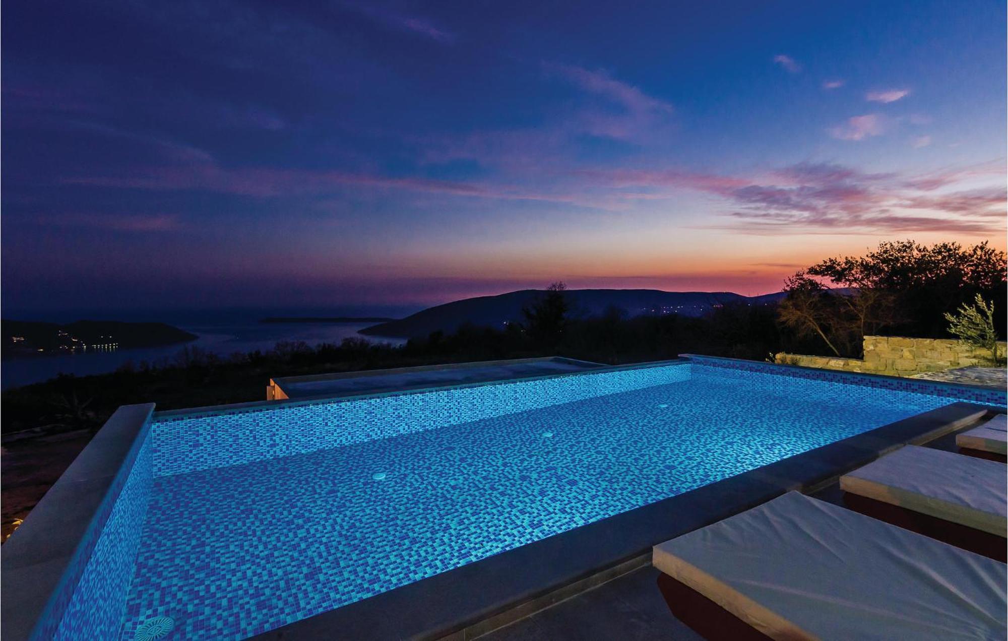Amazing Home In Herceg Novi With House Sea View 外观 照片